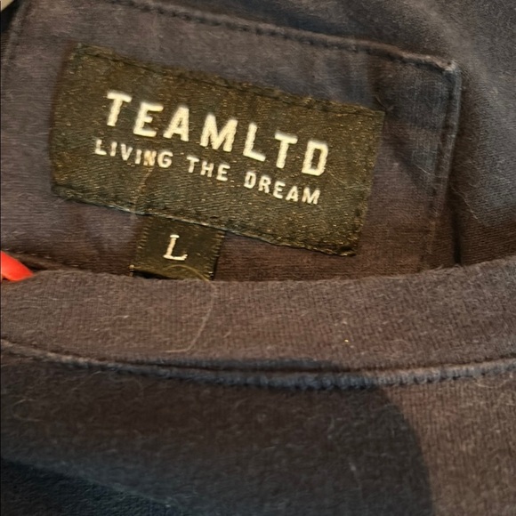 Black Short Sleeve Tee - Picture 2 of 9